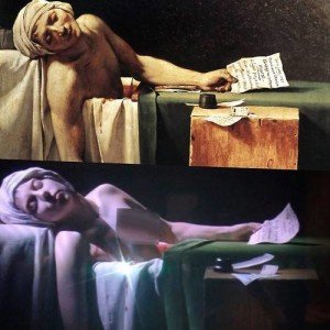 La cantante Lady Gaga en una escenificación de la muerte de Marat/ Photo Credits: Museo del Louvre