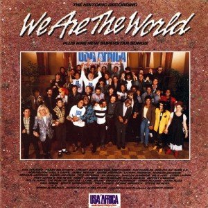 El batería de la nueva banda de Mike es John Robinson, el mismo que participó en vinilos como "We Are The World"