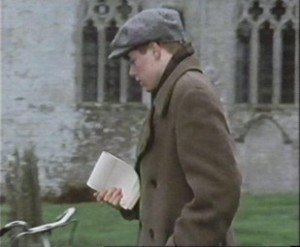La acción comenzaba en la Inglaterra de los años veinte