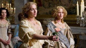 Kate Winslet encarna a la jardinera y arquitecta de ornamentos naturales Sabine de Barra