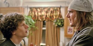 Jason Segel (derecha) ha tenido que investigar para comprender la manera de ser del complicado David Foster Wallace