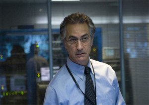 David Strathairn dota de físico a Nathan Zuckerman, el alter ego de Philip Roth en la historia