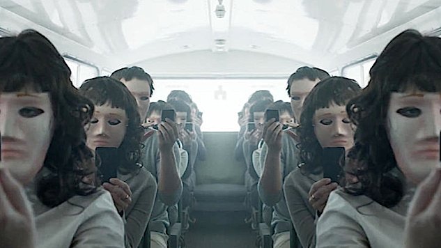 Black Mirror ha logrado una estética reconocible a partir de la distinción visual
