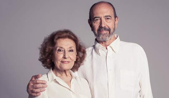 Cartas de amor narra la evolución sentimental de dos seres encerrados en las misivas que se mandan mutuamente/ Foto: Teatros del Canal