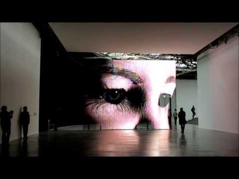 Philippe Parreno es un hombre al que le entusiasma levantar su propio lenguaje en cada una de sus piezas/ Foto: Tate Modern