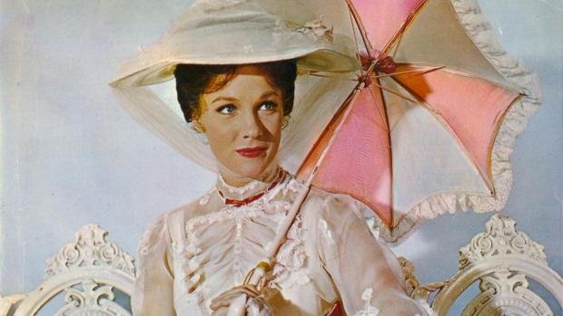 Emily Blunt se ha sentido muy cómoda con el vestuario que en su día lució Julie Andrews