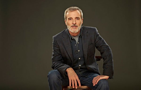 Fernando Guillén (en la foto) es el encargado de poner físico a John, en el montaje de "Oleanna"/ Foto: Teatro Bellas Artes y Sergio Parra