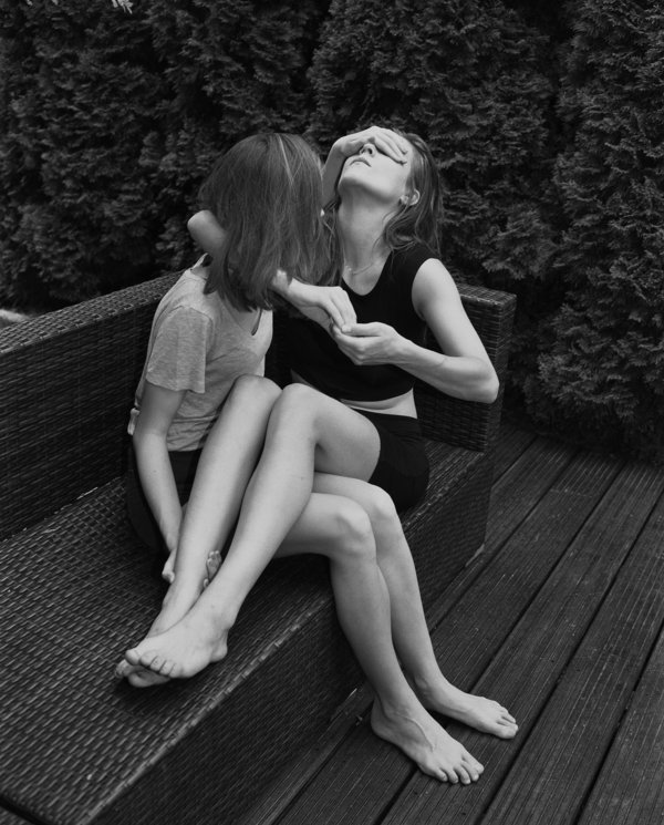Joanna Piotrowska trabaja desde hace un par de años con chicas adolescentes, a las que capta en poses diversas/ Foto: Joanna Piotrowska, Untitled. Originally commissioned through the Jerwood and Photoworks Awards, 2015